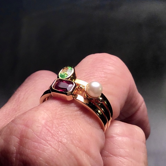 🌺NEW! Gold & Gemstone Stacking Rings - Picture 2 of 11